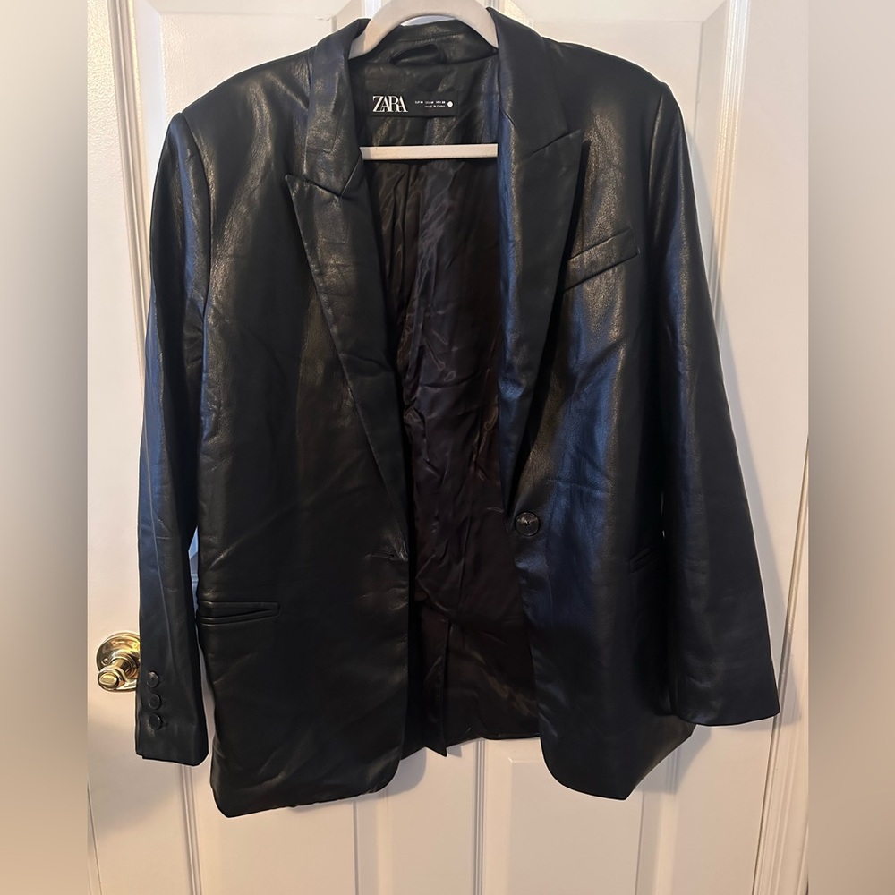 Zara Women's Black Blazer
